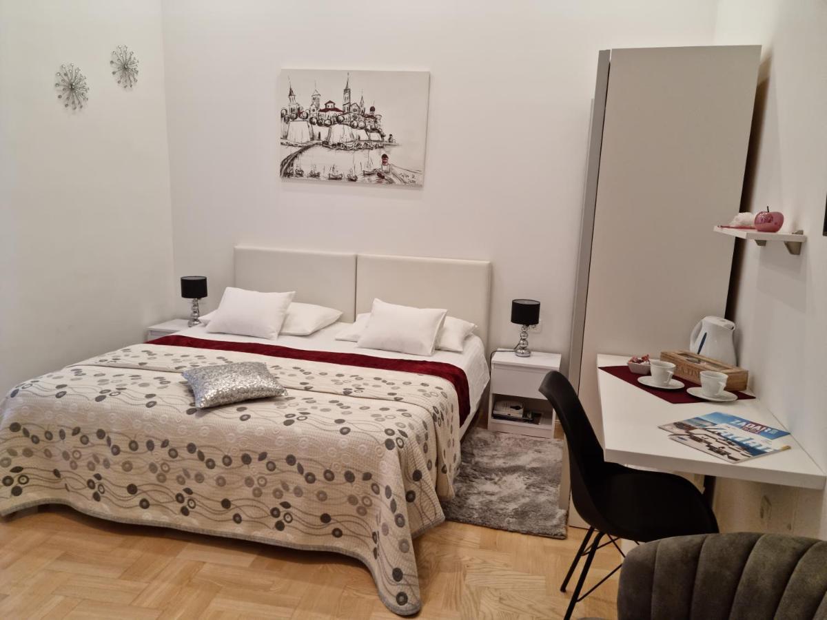 Rooms Tisa Old Town Zadar Extérieur photo